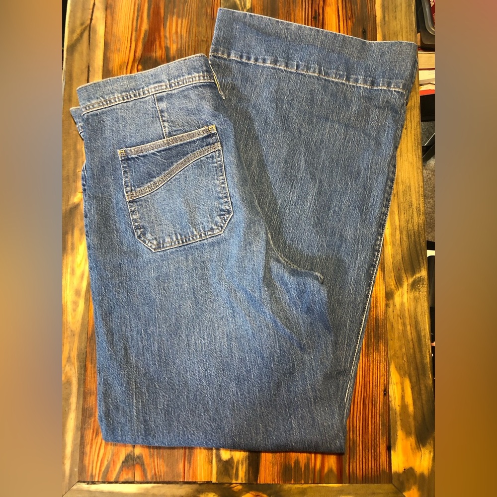 Gap Wide-Leg Jeans